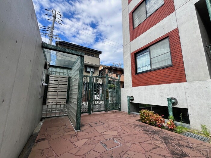 リバ－ジョイントⅡの物件外観写真