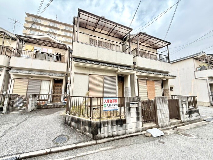 辻本ハイツ６の物件外観写真