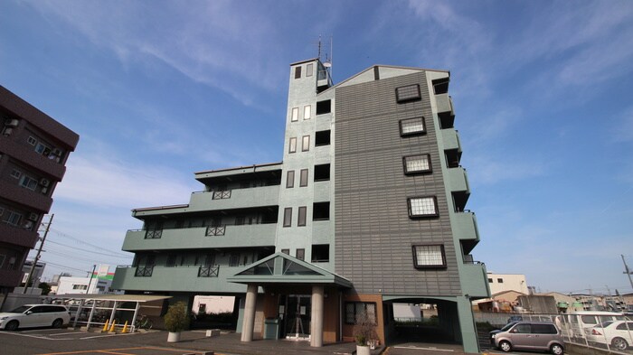 ウインズ１２号館の物件外観写真