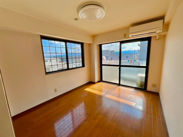 ウインズ１２号館の物件内観写真