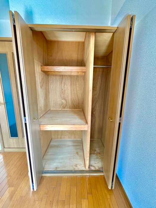 ウインズ１２号館の物件内観写真