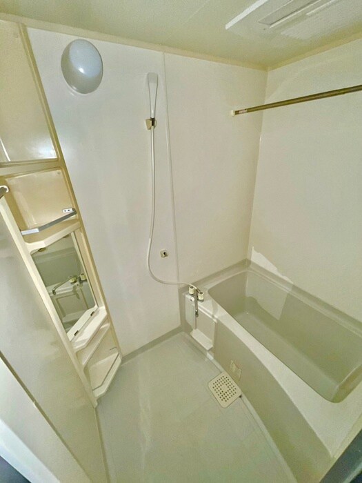 ウインズ１２号館の物件内観写真