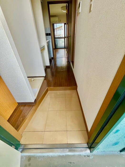 ウインズ１２号館の物件内観写真