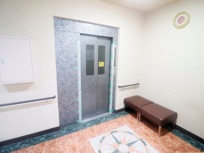 湊川パークハイツ(210)の物件外観写真