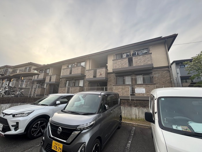 プランド－ルソフィアＡ棟の物件外観写真