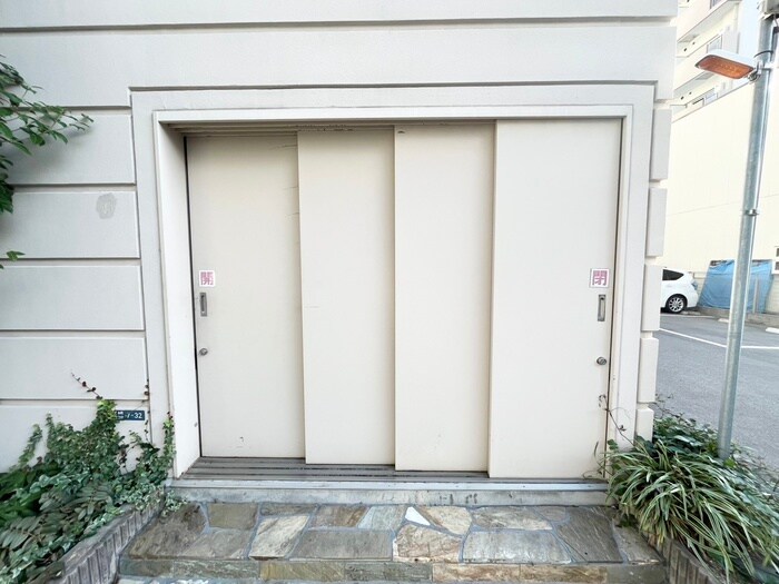 アリビオ江坂垂水町の物件外観写真