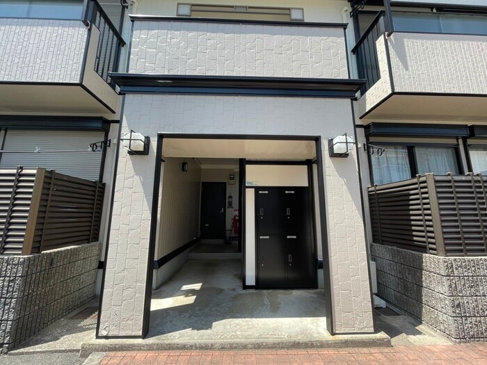 サンガ－デン桜丘B棟の物件外観写真