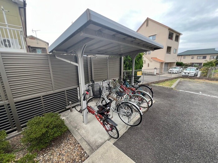 クロワール・シュマンの物件外観写真