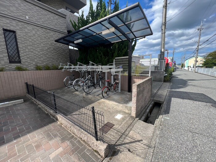 クラスト３０の物件外観写真