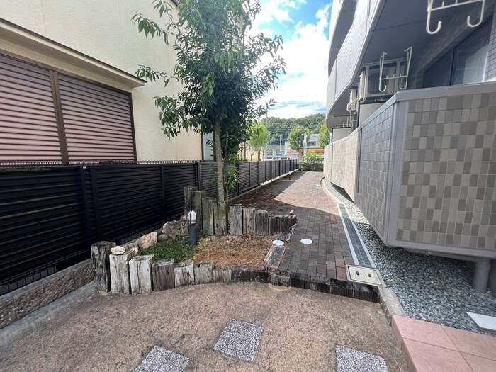 クラスト３０の物件外観写真