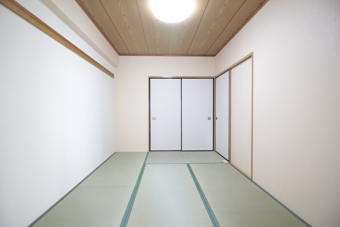 プラマー　Ⅱ番館の物件内観写真