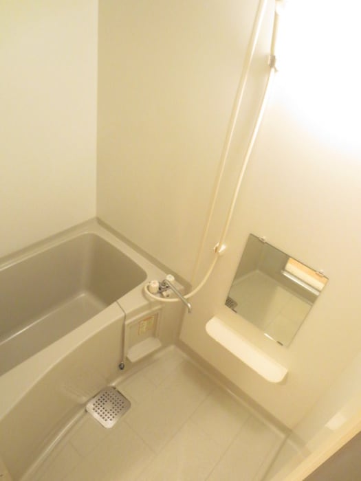 ア－ジュ・ヴェ－ルの物件内観写真