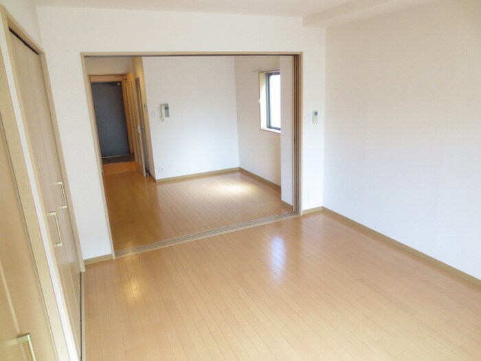 ア－ジュ・ヴェ－ルの物件内観写真