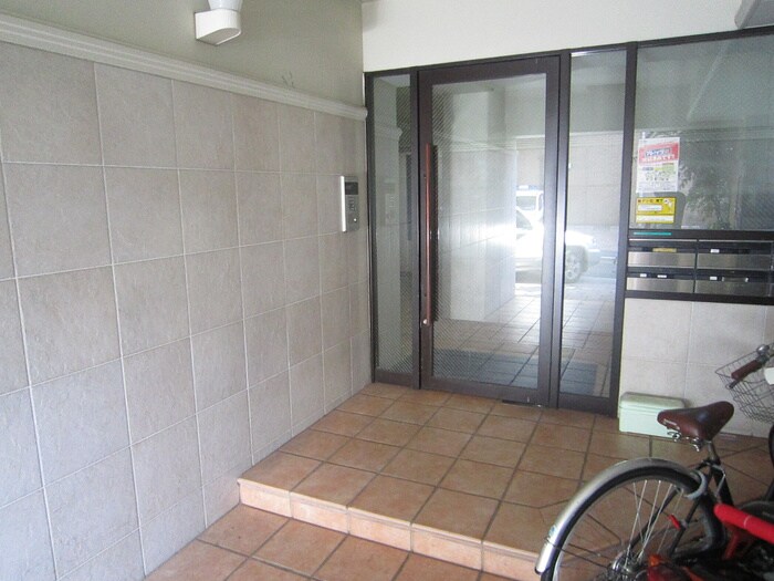 セブンコート二宮の物件外観写真