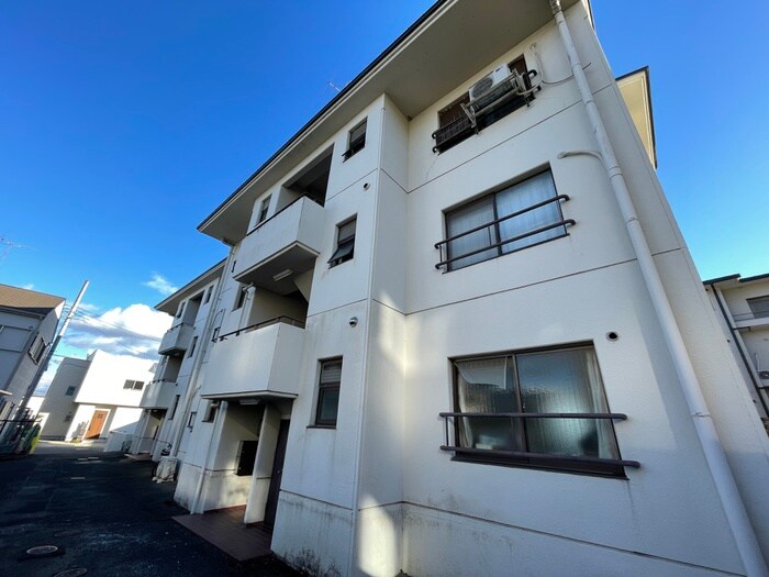 レジデンスクロダの物件外観写真