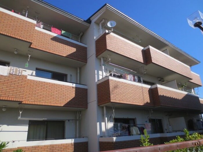 レジデンスクロダの物件外観写真