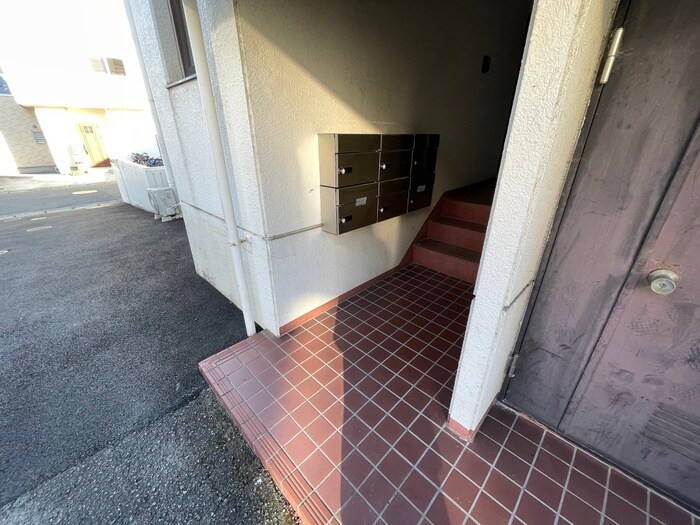 レジデンスクロダの物件外観写真