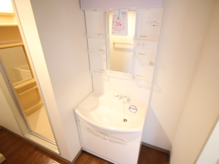 ＰＩＮＥ　ＣＯＵＲＴの物件内観写真