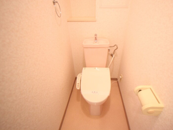 ＰＩＮＥ　ＣＯＵＲＴの物件内観写真