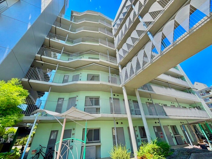 コナビレッジ３号棟の物件外観写真