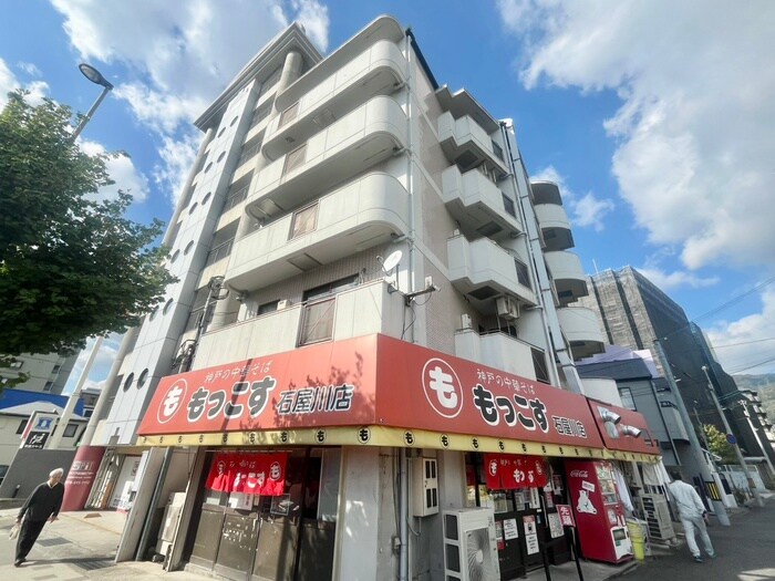 メゾンドソレイユの物件外観写真