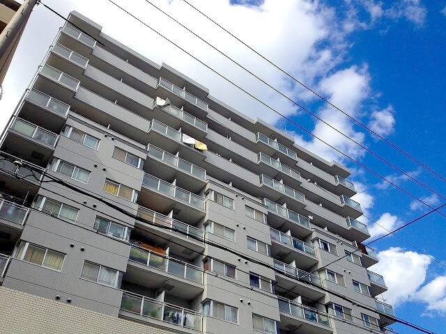 ｸﾞﾗﾝﾋﾟｱ中央の物件外観写真