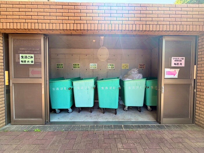 ジェルメ河善の物件外観写真