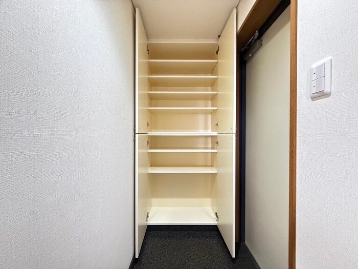 ジェルメ河善の物件内観写真