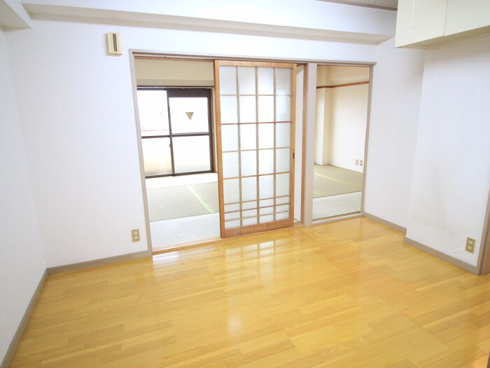 山崎ビル(302)の物件内観写真