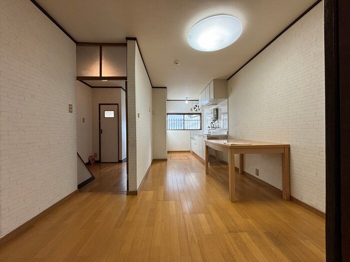 長岡京市開田4丁目戸建ての物件内観写真