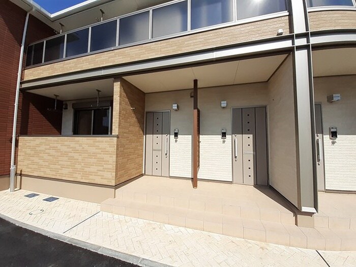 ブリック　フェアリーⅢの物件外観写真