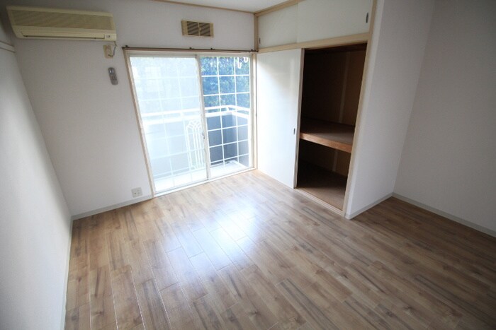 ヴィラプレフェールⅠの物件内観写真