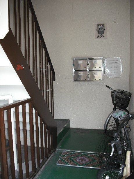 坂下マンションの物件外観写真