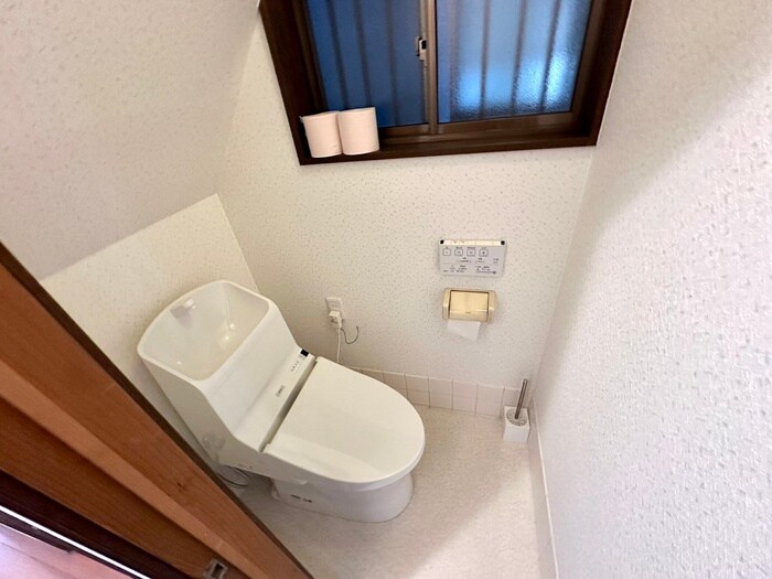 東野百拍子町貸家の物件内観写真