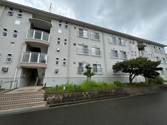 長岡天神ハイツ　18棟　（302）の物件外観写真