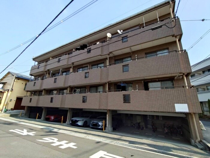 サンライズ末広の物件外観写真