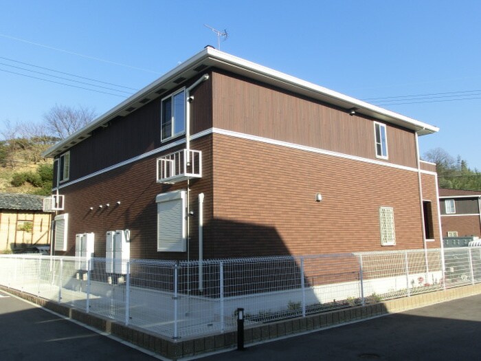 ドルチェヴィータ北山の物件外観写真