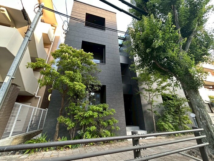 KOBE　KONAN　YAMATE　APARTMENTの物件外観写真