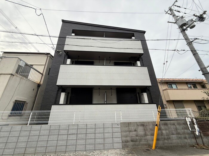 アルバス上野東の物件外観写真