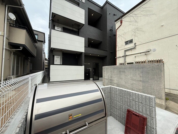 アルバス上野東の物件外観写真