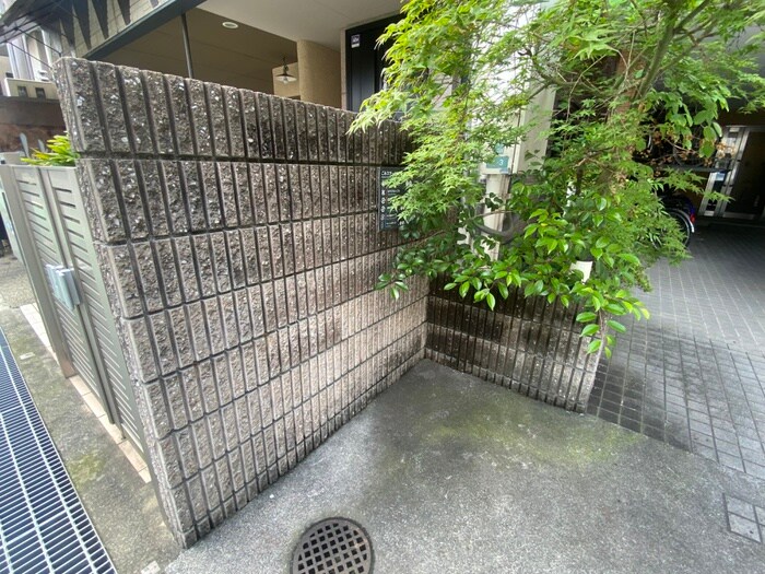 ベッセル甲子園の物件外観写真