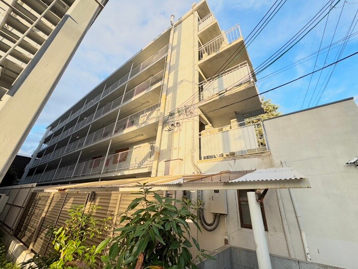 ヴィラ東伊丹の物件外観写真