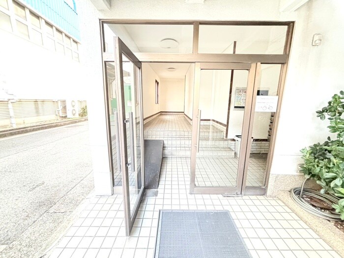 ヴィラ東伊丹の物件外観写真