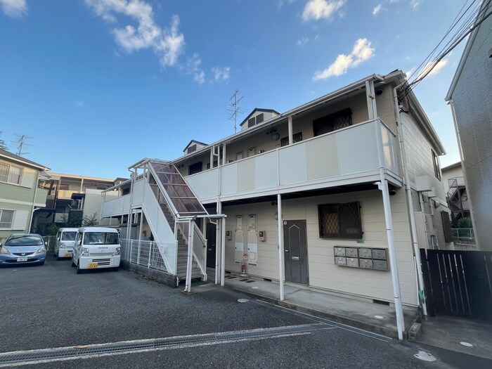 ブジュン苑の物件外観写真