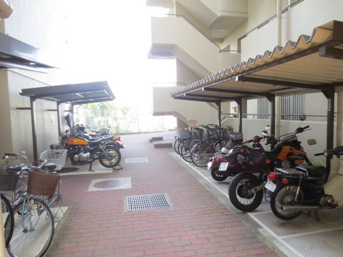 伊丹パ－ク･ホ－ムズ３号棟(602)の物件外観写真