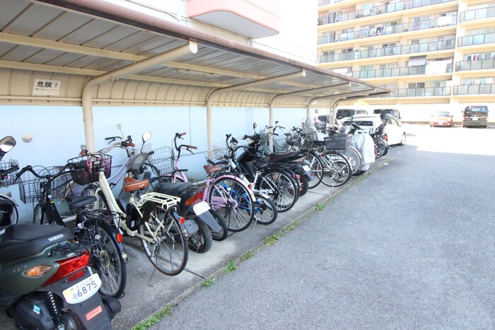 ロヴェ－ル山手の物件外観写真