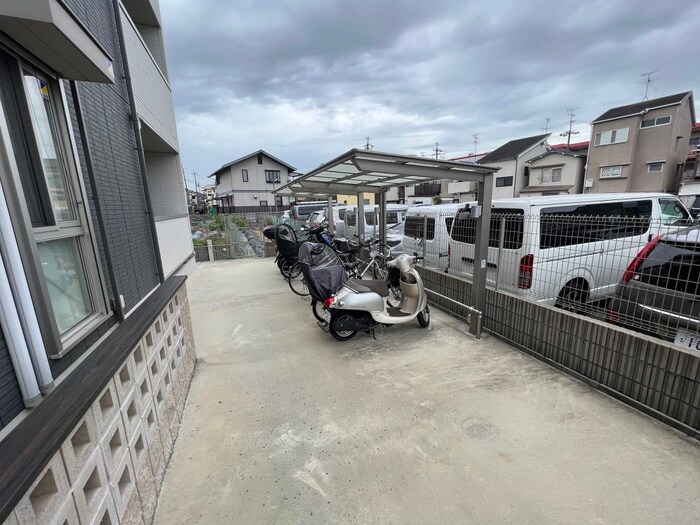 La　Maison　Du　MiLieuの物件外観写真