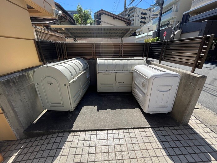 大谷町アネックスの物件外観写真