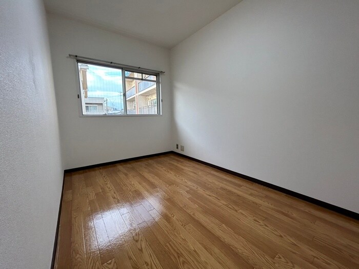 甲子園パインマンションの物件内観写真