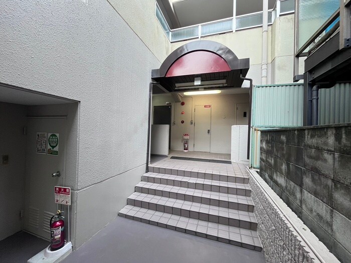 ニュ－シャト－西洞院の物件外観写真